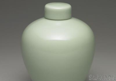 图片[2]-Lidded jar in pale green glaze, Qing dynasty, Yongzheng reign (1723-1735)-China Archive